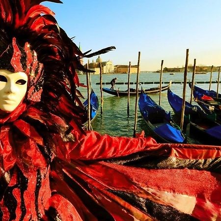 Ca' Del Sol Venezia Acomodação com café da manhã Exterior foto