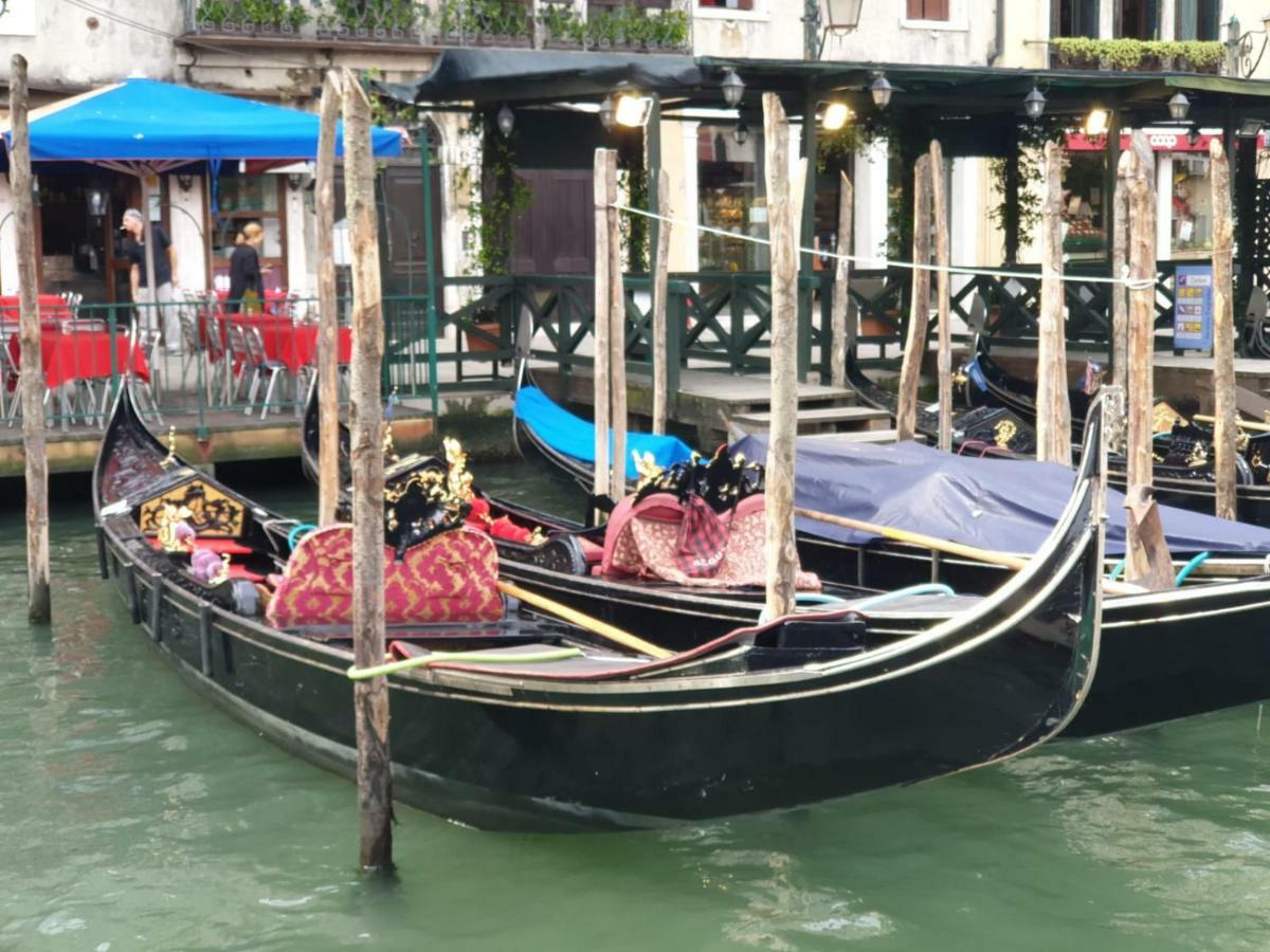 Ca' Del Sol Venezia Acomodação com café da manhã Exterior foto