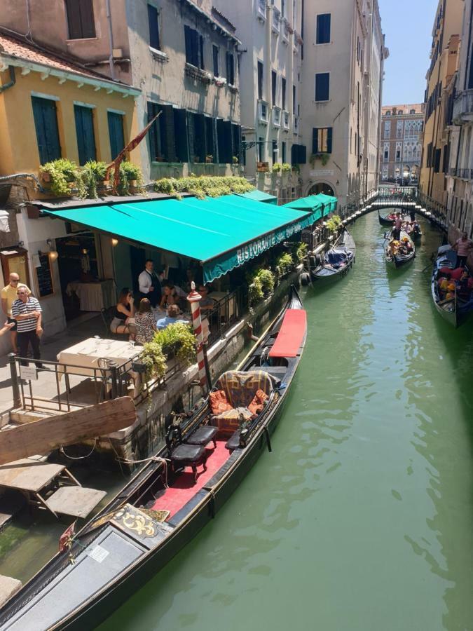 Ca' Del Sol Venezia Acomodação com café da manhã Exterior foto